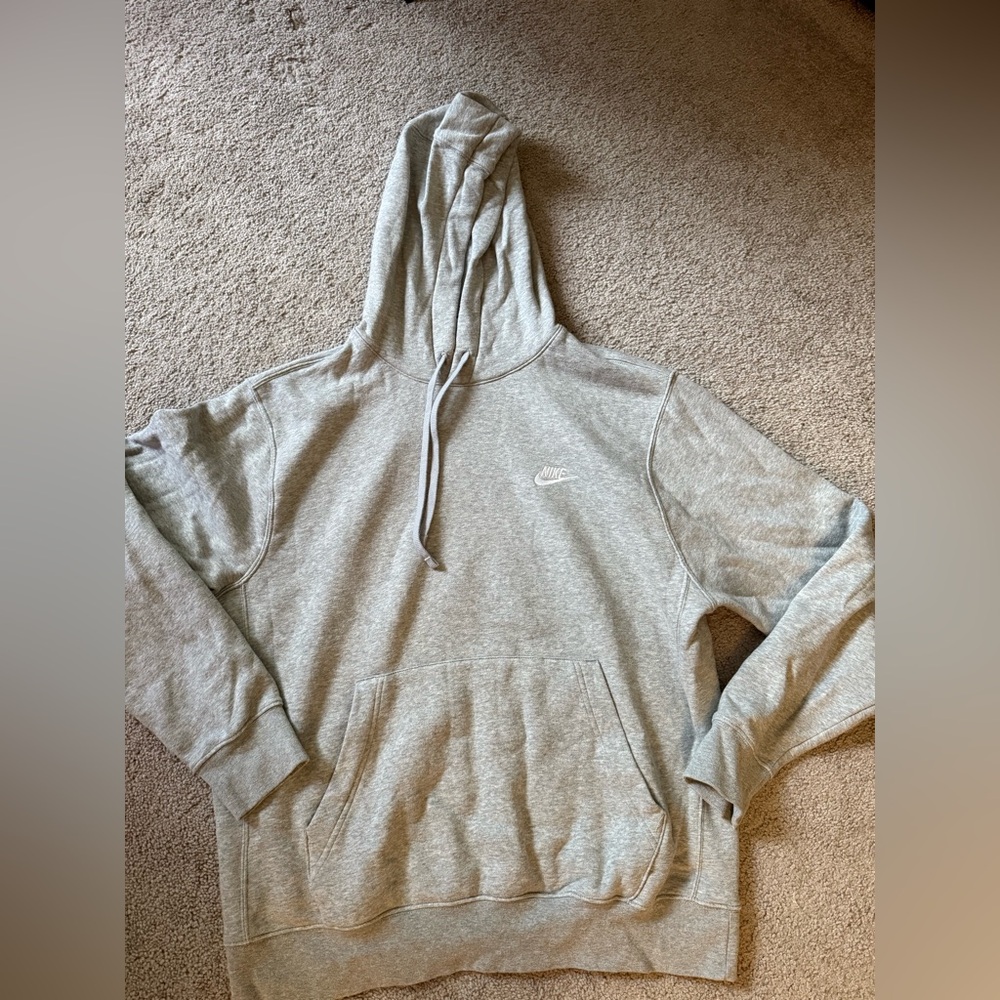 Nike Men's Light Gray Hoodie